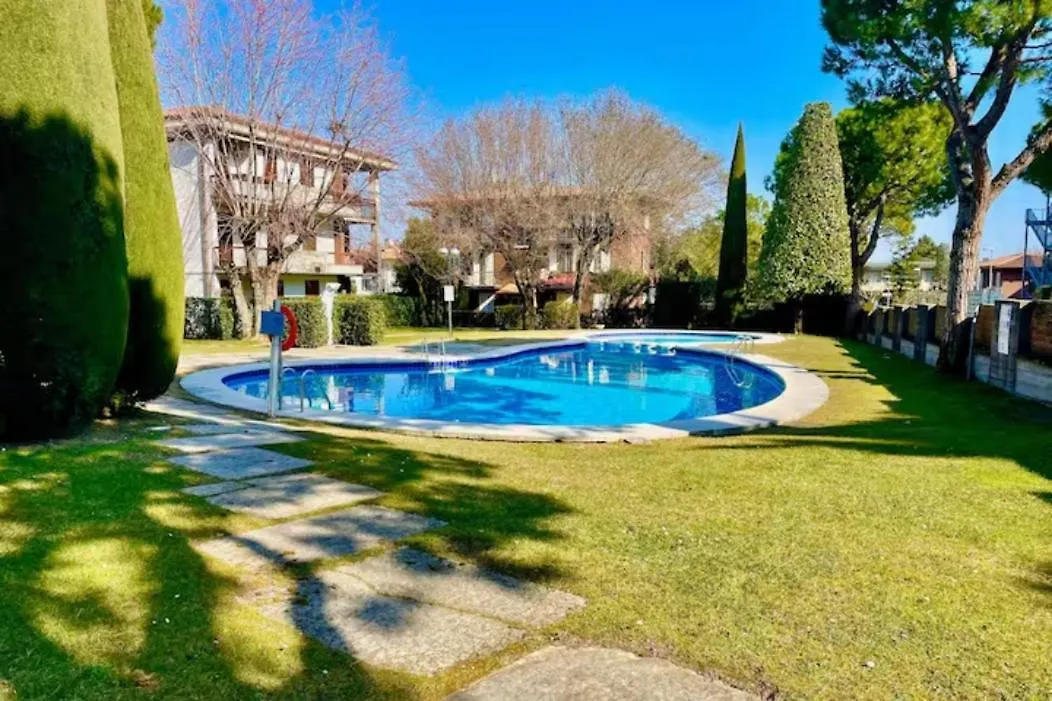 Lido Galeazzi Giant Pool Apartment Sirmione